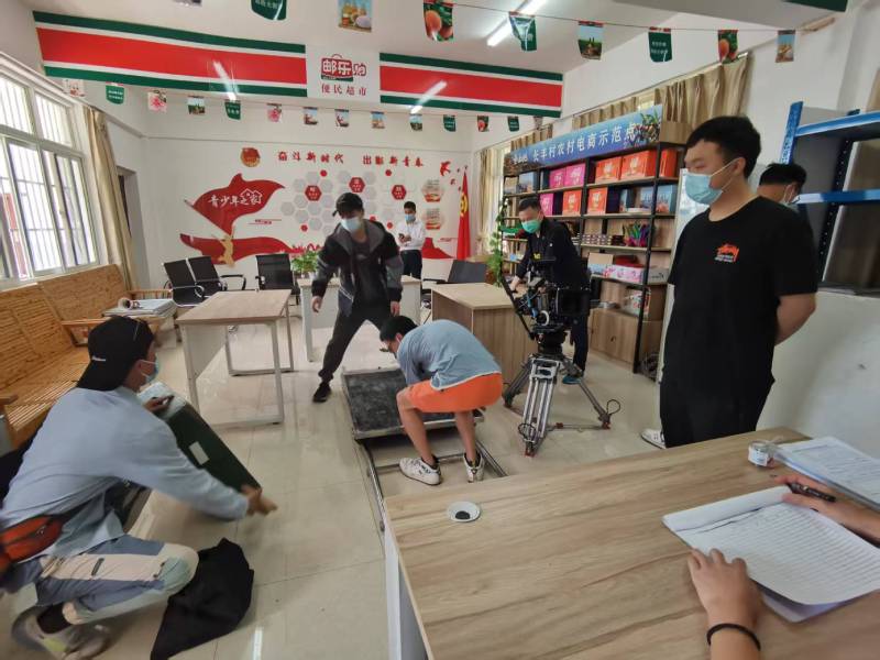 追星女孩心理学分析报告：福绵区广告片拍摄公司揭秘饭圈应援式传播逻辑